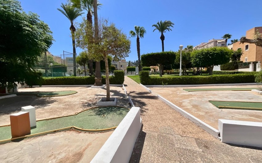 Resale - Bungalow -
Torrevieja - Torreblanca