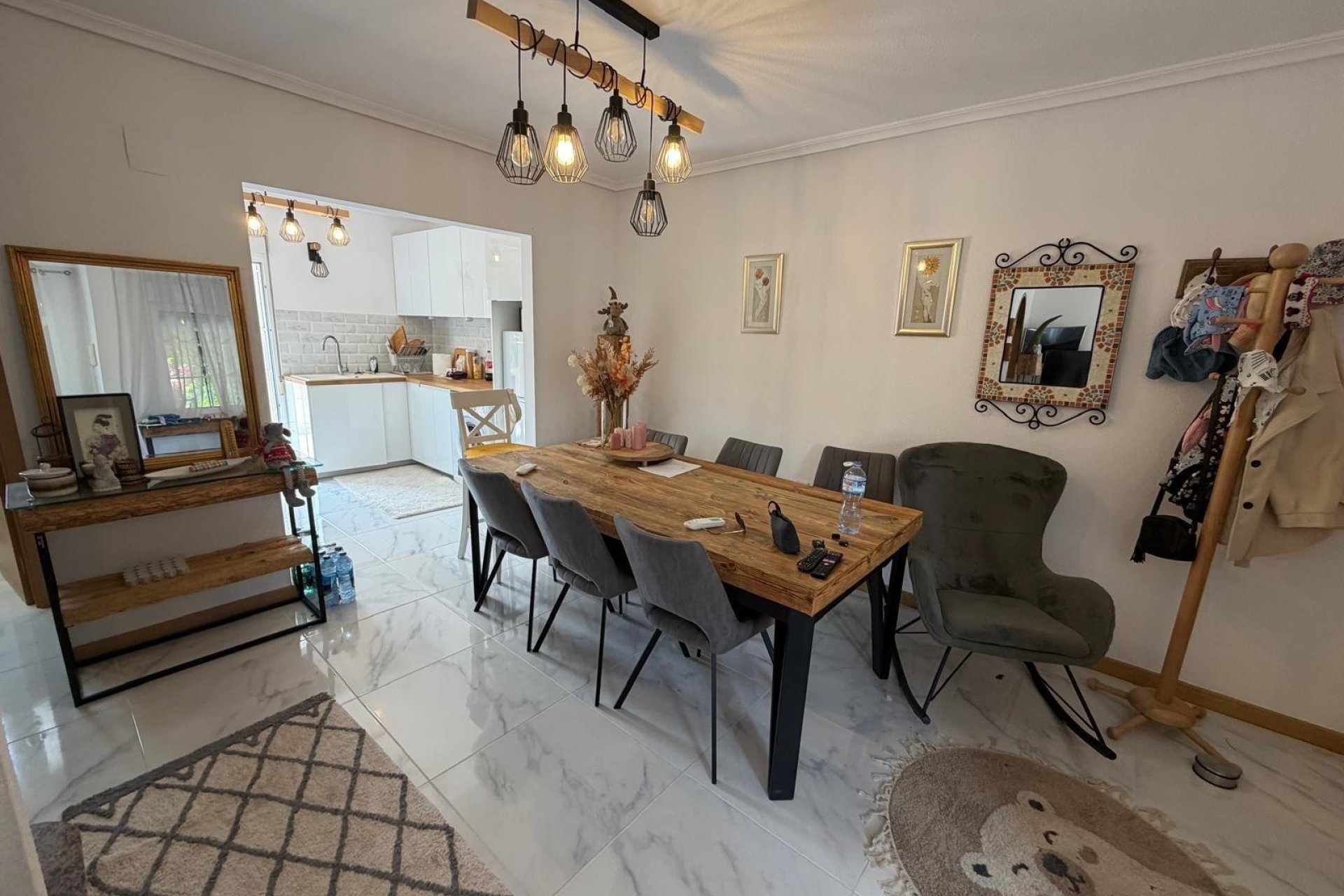 Resale - Bungalow -
Torrevieja - Zona Los Frutales