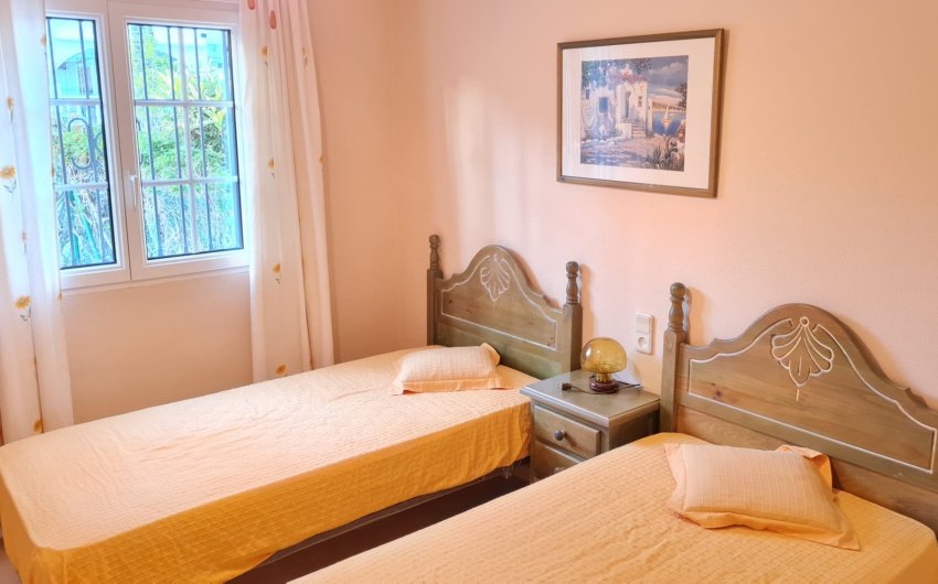 Resale - Bungalow -
Villamartín - Los Dolses