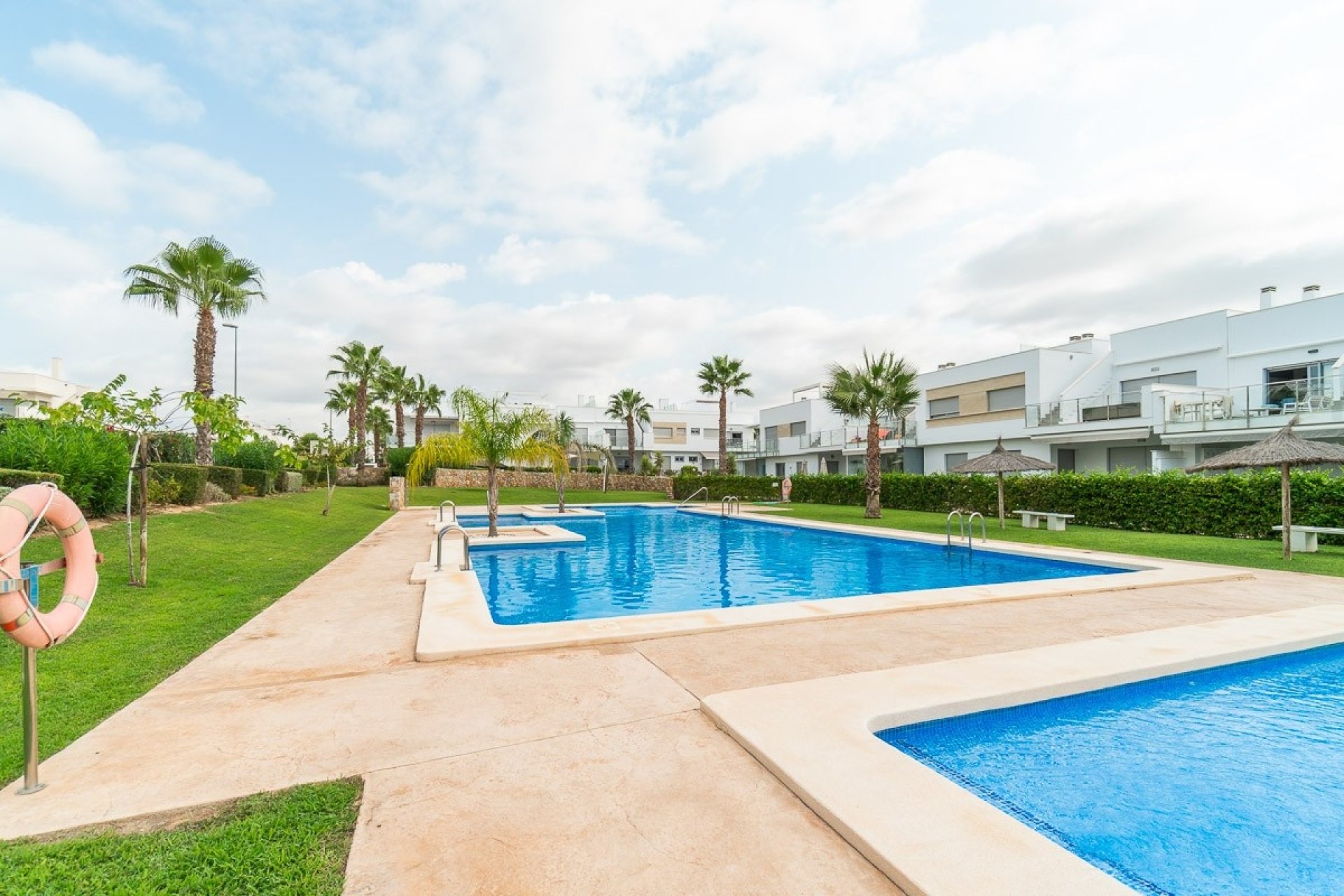 Resale - Bungalow -
Vistabella Golf Entre Naranjos - Inland