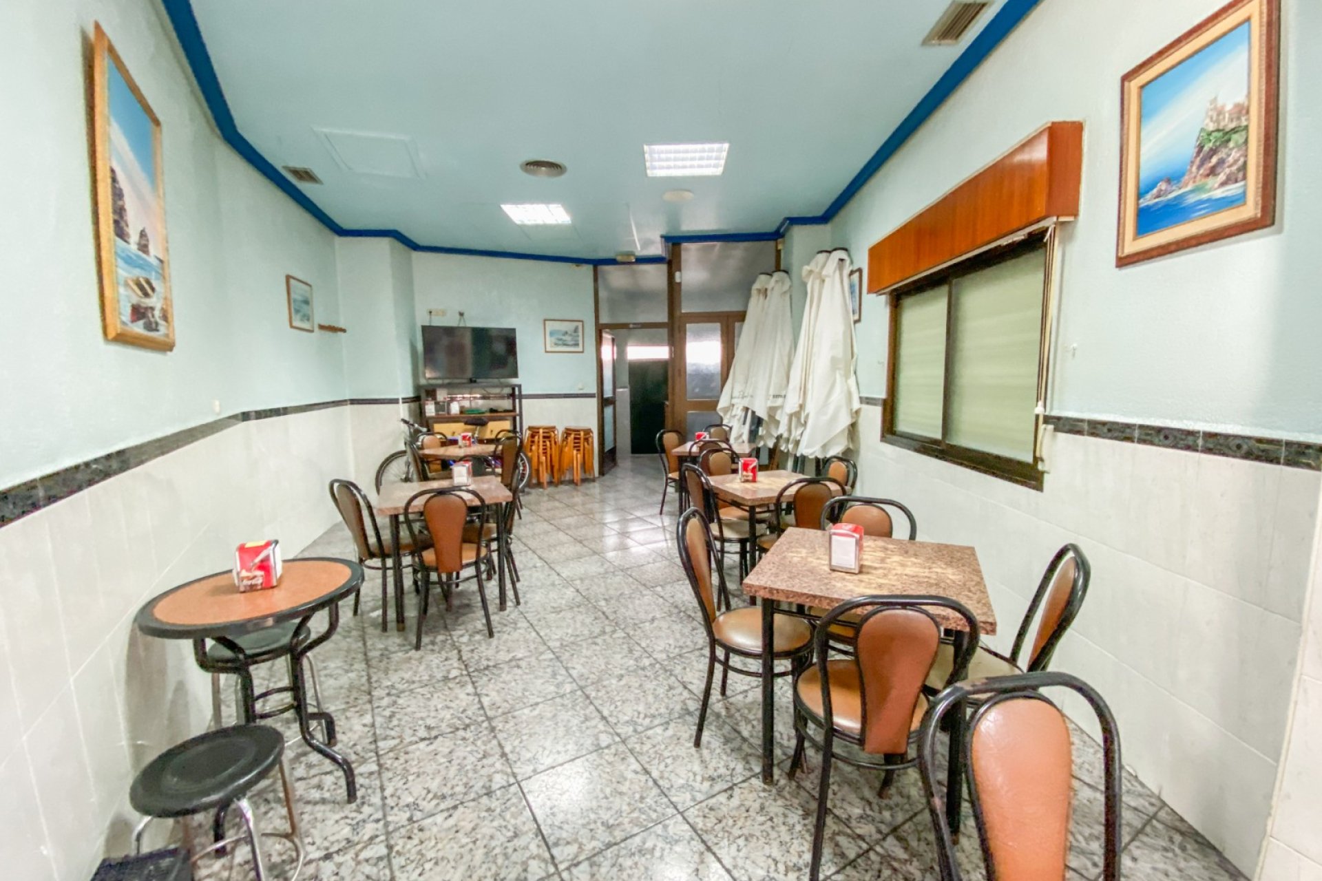 Resale - Commercial -
Aguilas - Center