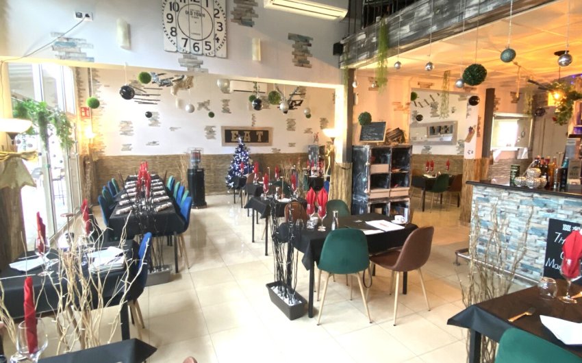 Resale - Commercial -
Algorfa - Inland