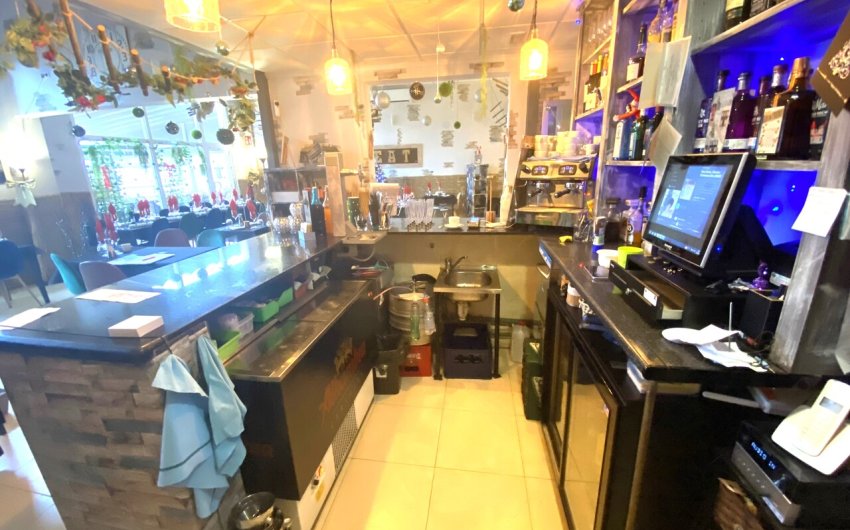 Resale - Commercial -
Algorfa - Inland