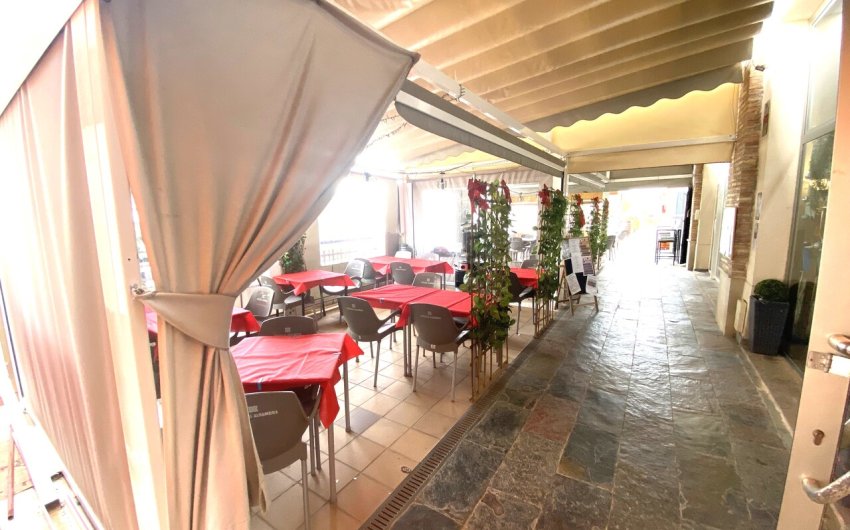 Resale - Commercial -
Algorfa - Inland