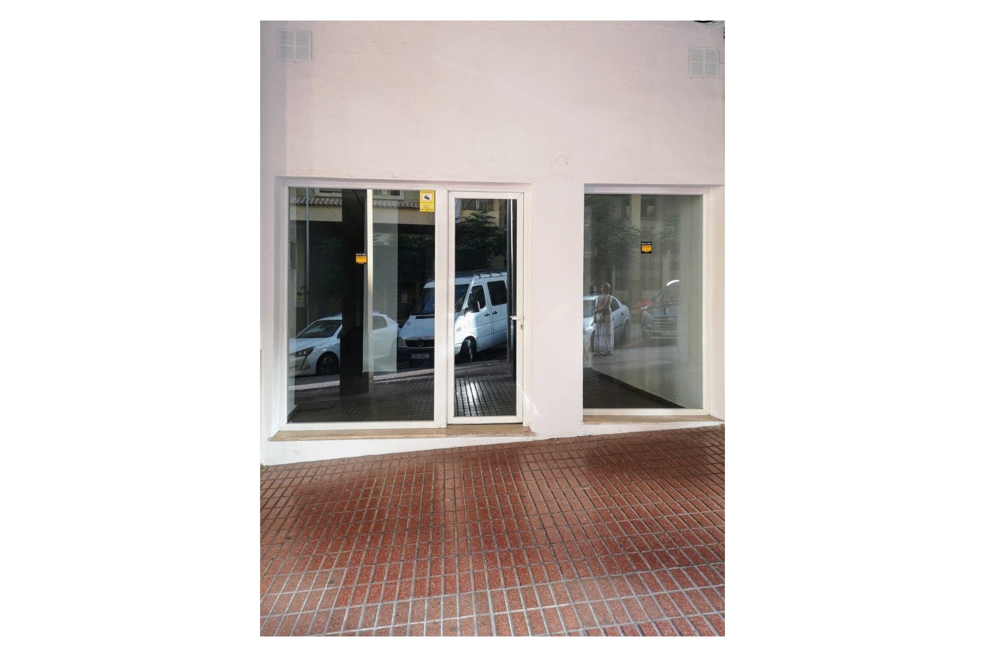 Resale - Commercial -
Benidorm - Colonia Madrid