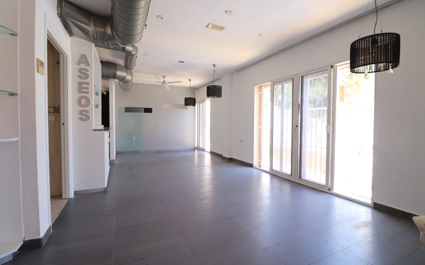 Resale - Commercial -
Ciudad Quesada - La Marquesa Golf