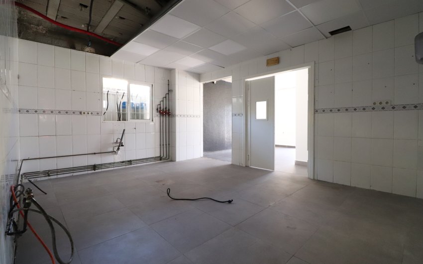 Resale - Commercial -
Ciudad Quesada - La Marquesa