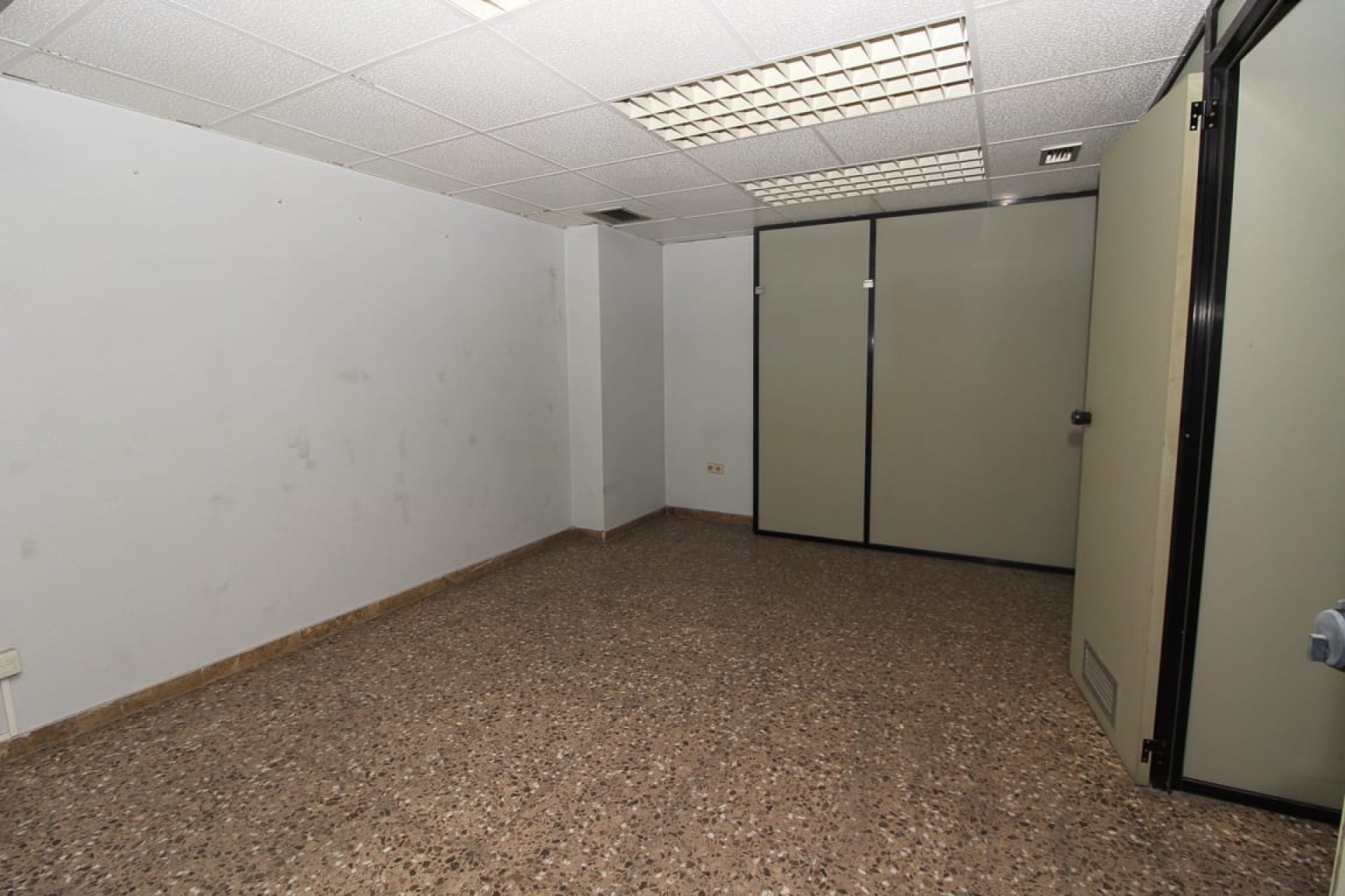 Resale - Commercial -
Elche - Carrus