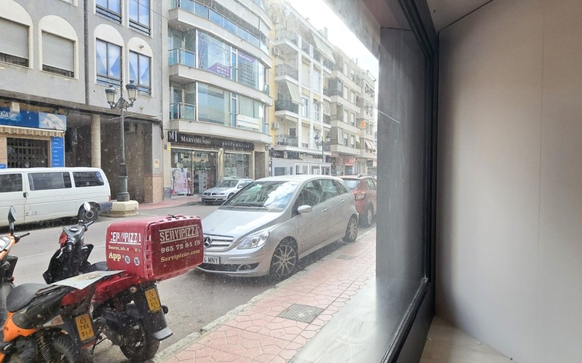 Resale - Commercial -
Guardamar del Segura - Center