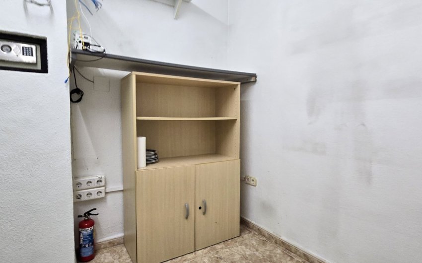 Resale - Commercial -
Guardamar del Segura - Center