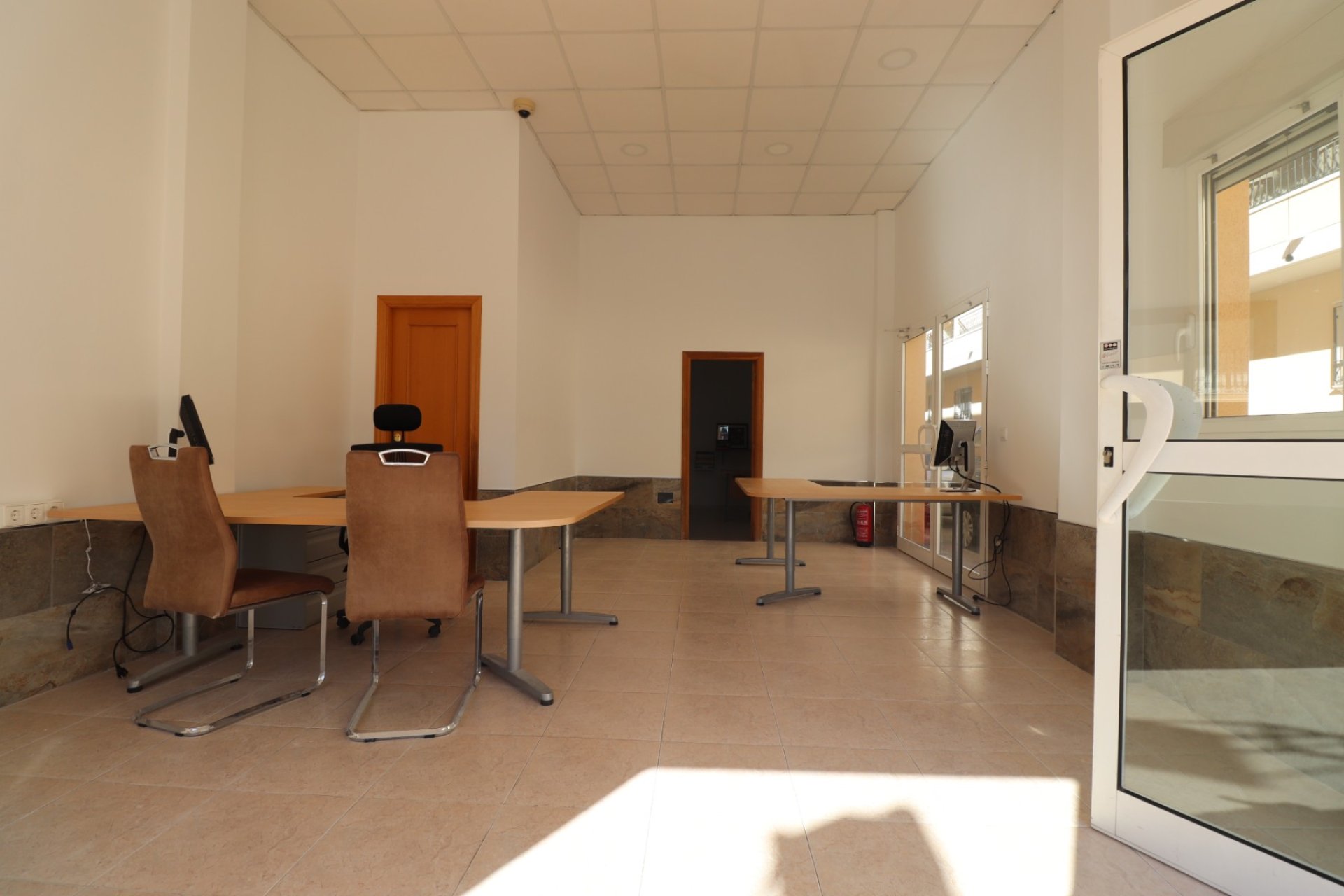 Resale - Commercial -
Jacarilla - Jacarilla - Town