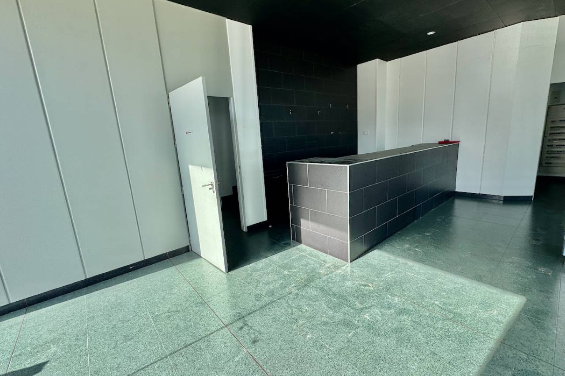 Resale - Commercial -
La Finca Golf - La finca Golf