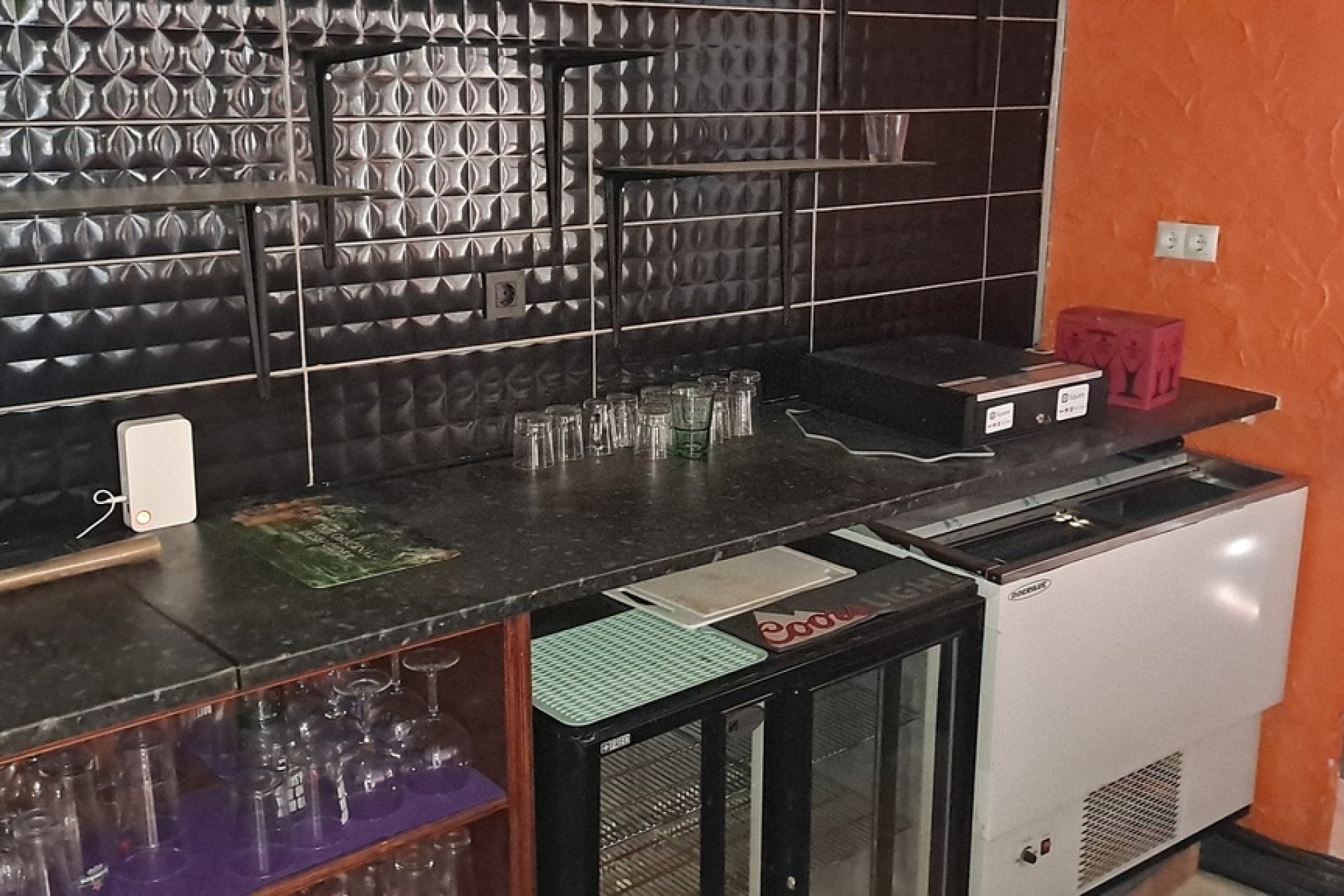 Resale - Commercial -
Los Dolses - Inland