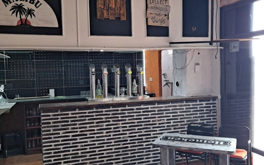 Resale - Commercial -
Los Dolses - Inland