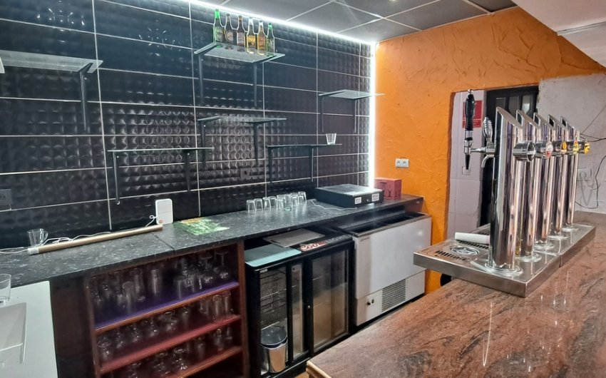 Resale - Commercial -
Los Dolses - Inland