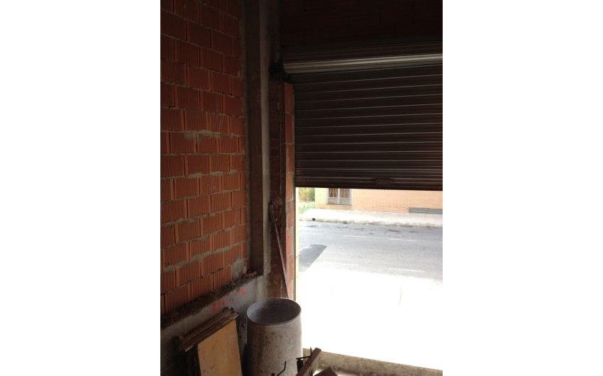 Resale - Commercial -
Los Montesinos