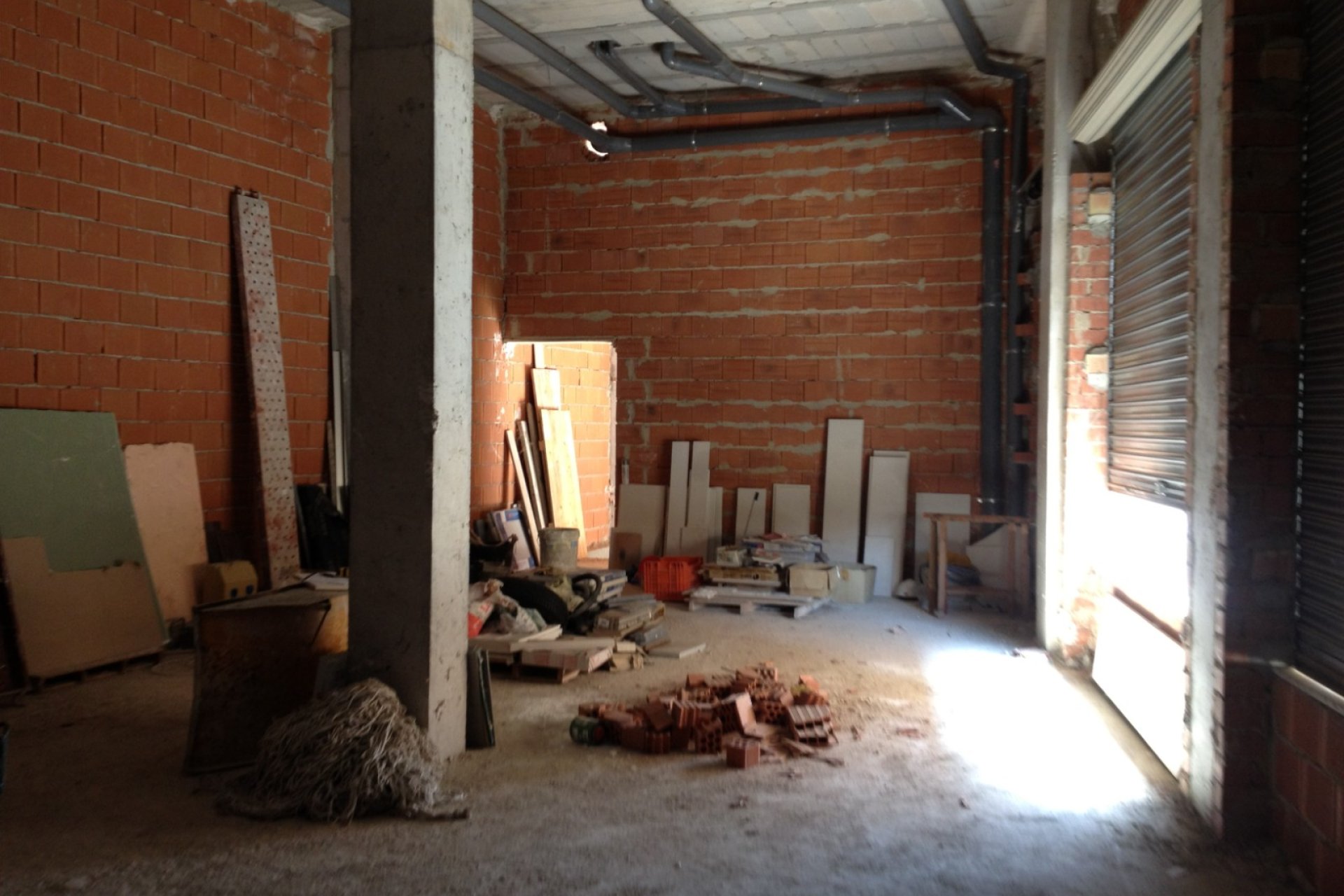 Resale - Commercial -
Los Montesinos