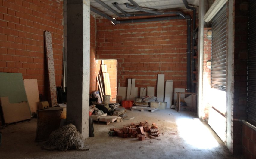 Resale - Commercial -
Los Montesinos