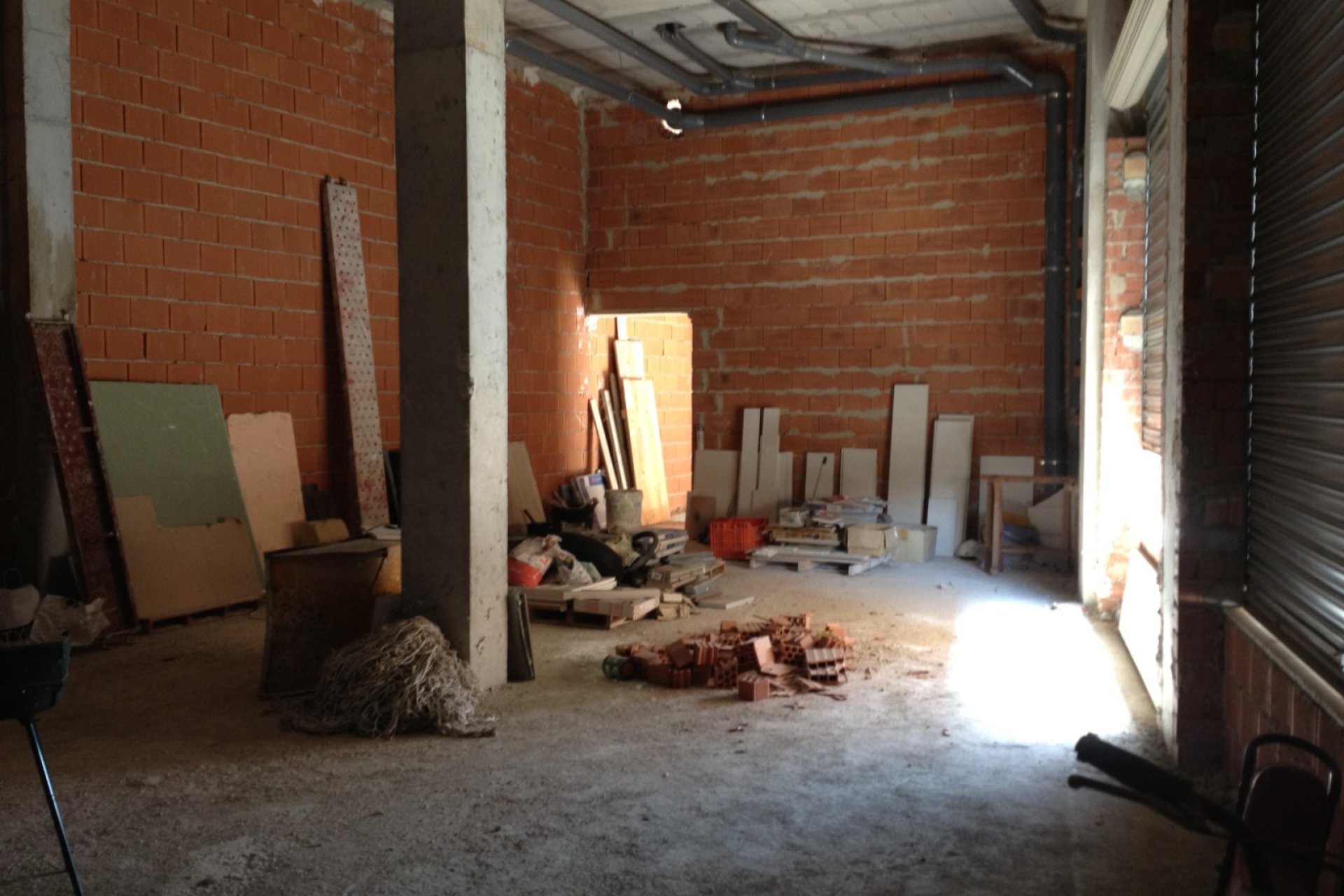 Resale - Commercial -
Los Montesinos