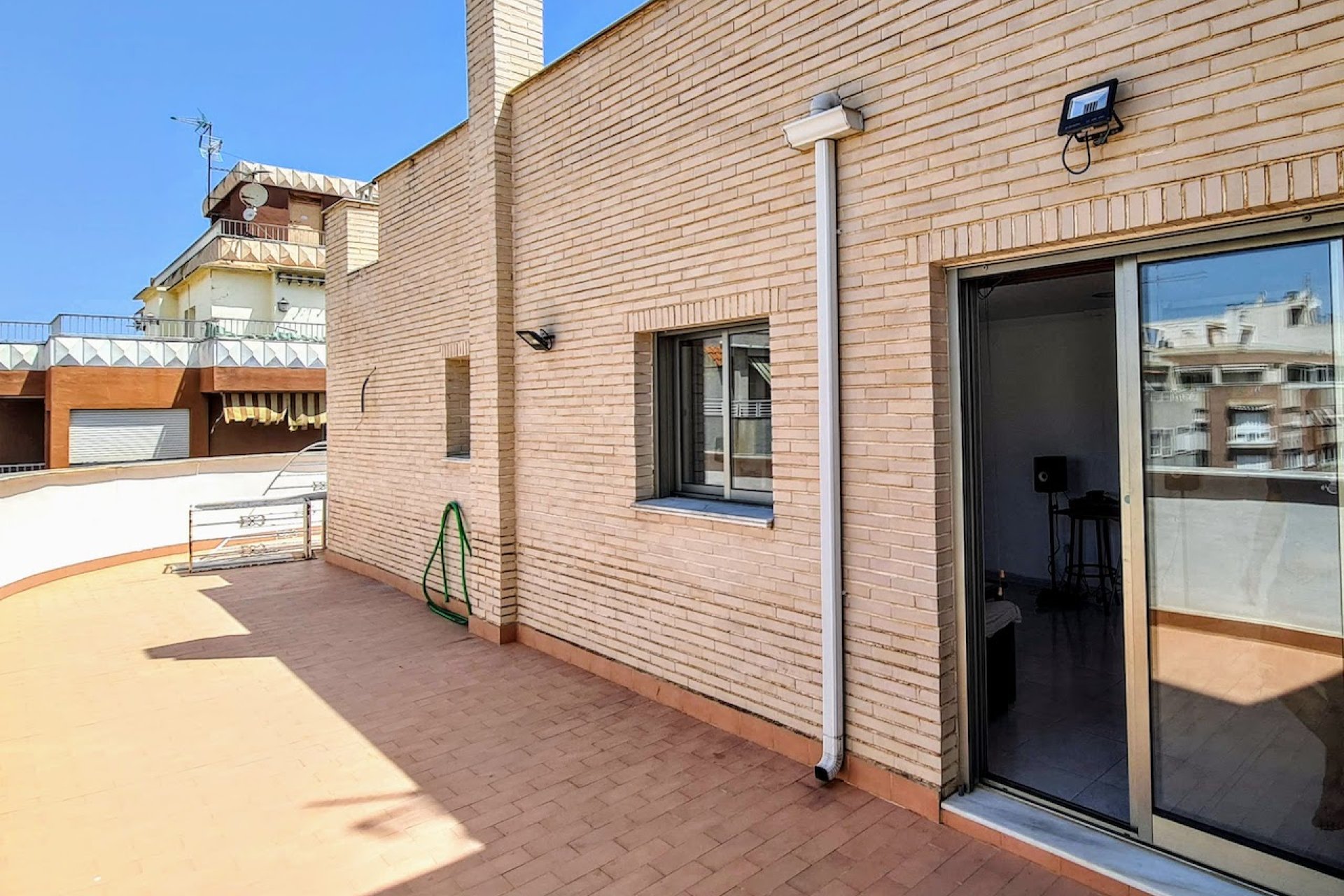 Resale - Commercial -
Torrevieja - Center