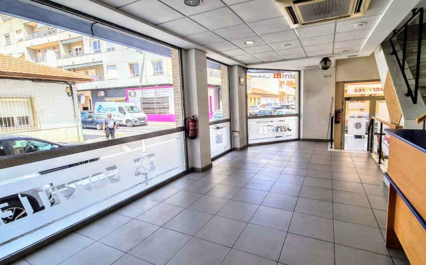 Resale - Commercial -
Torrevieja - Center