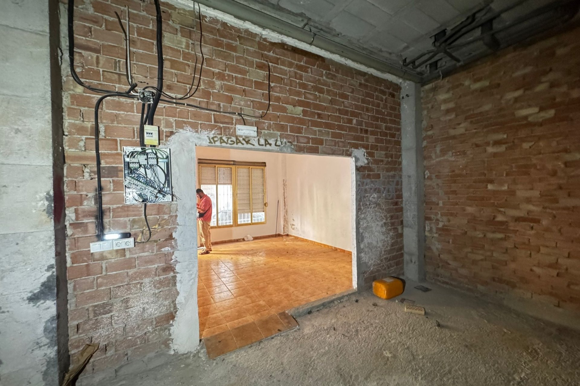 Resale - Commercial -
Torrevieja - Playa de los Locos