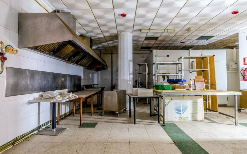 Resale - Commercial -
Torrevieja