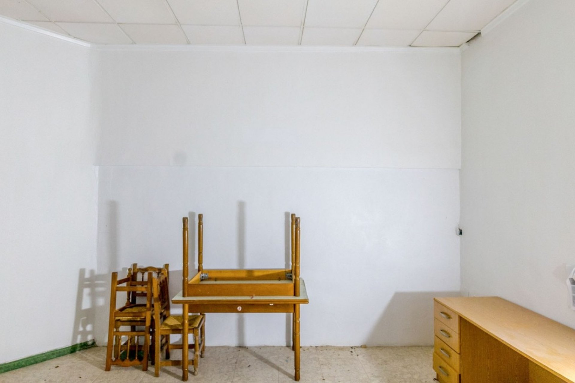 Resale - Commercial -
Torrevieja