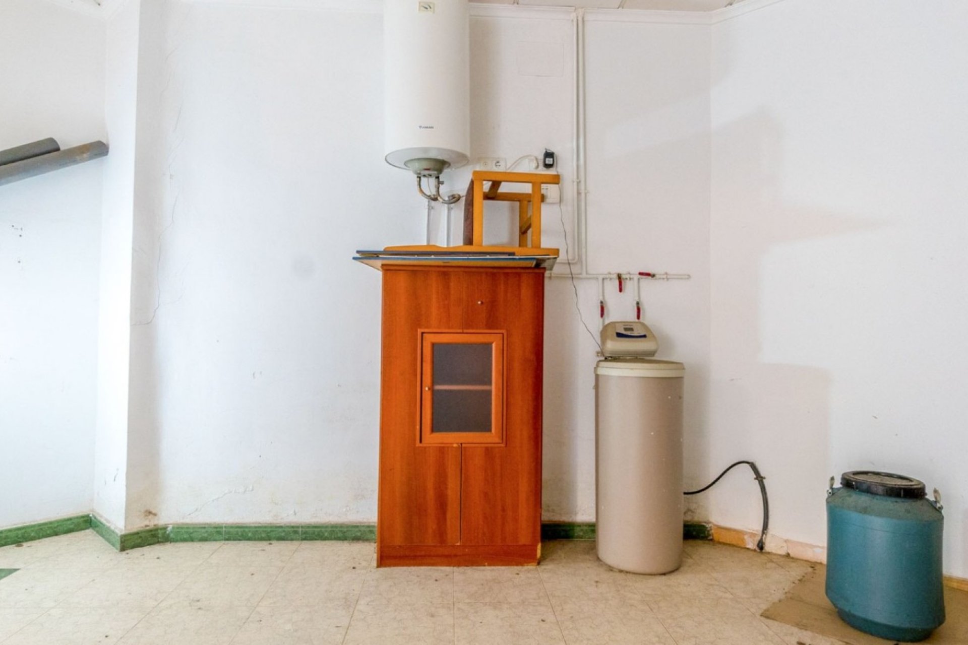 Resale - Commercial -
Torrevieja