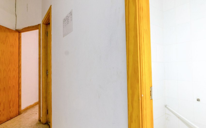 Resale - Commercial -
Torrevieja