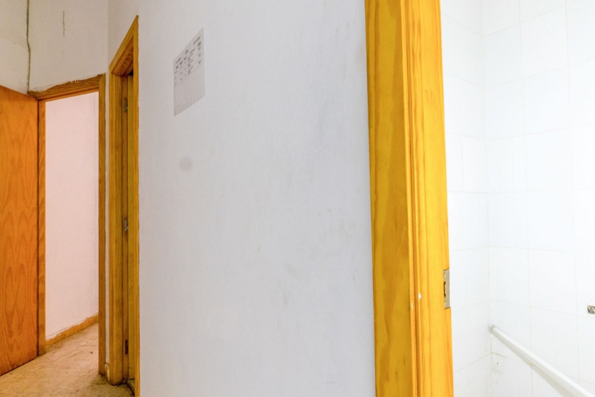 Resale - Commercial -
Torrevieja