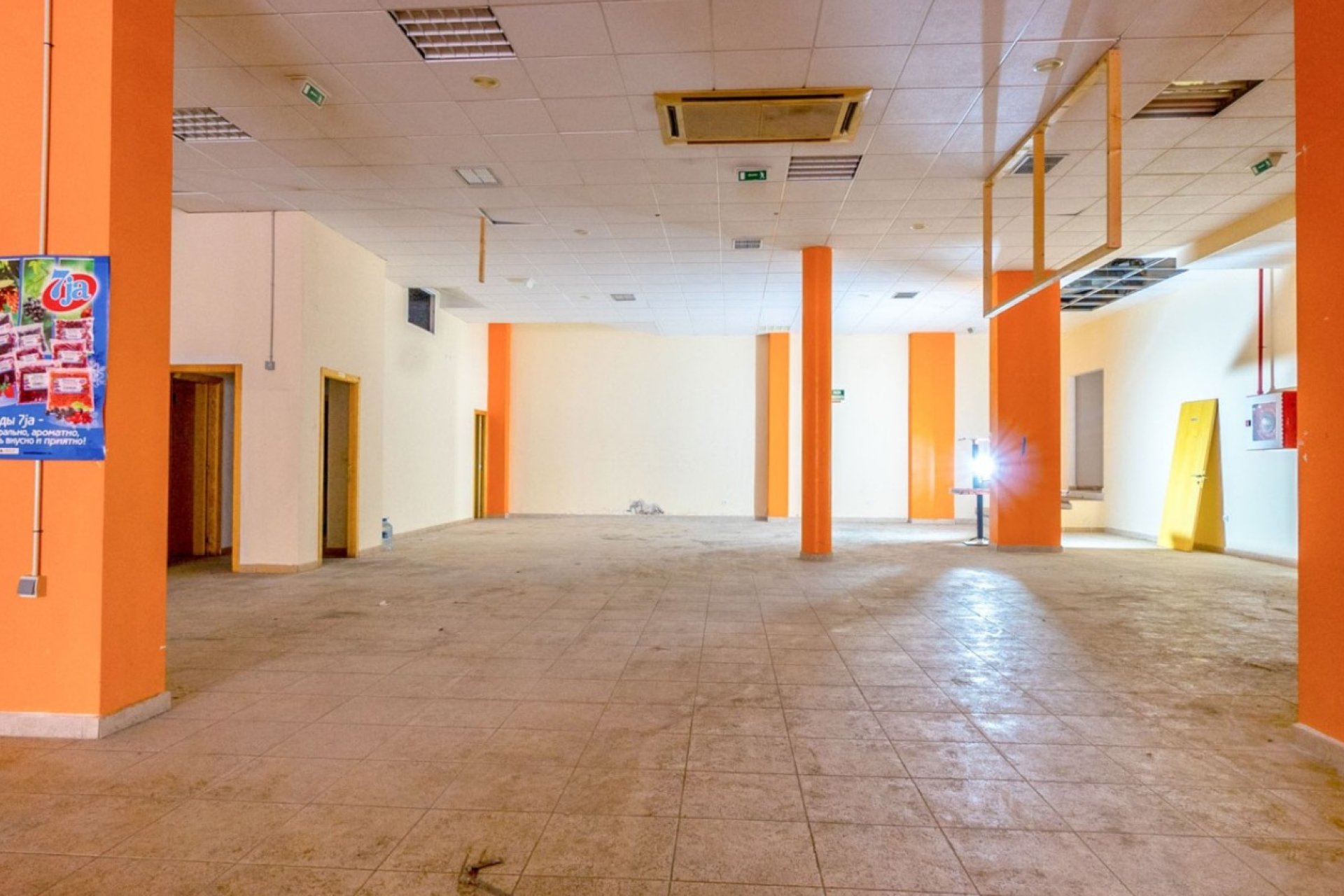 Resale - Commercial -
Torrevieja