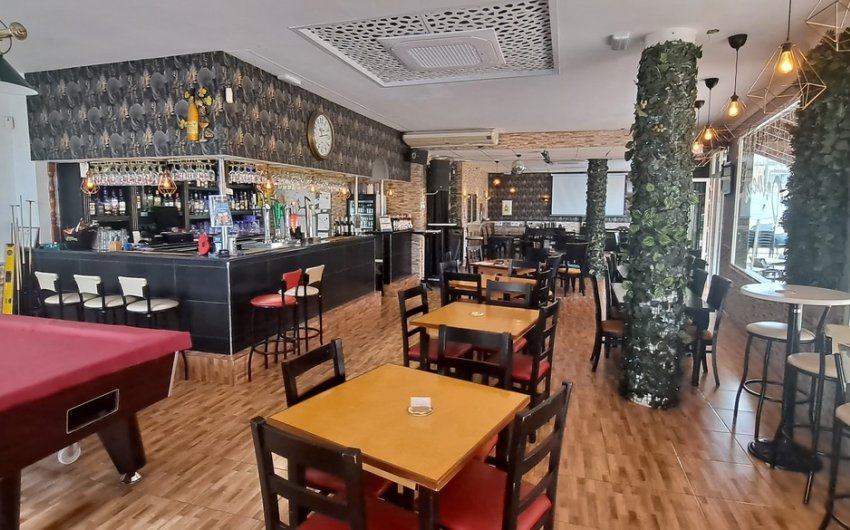 Resale - Commercial -
Villamartin - Orihuela Costa