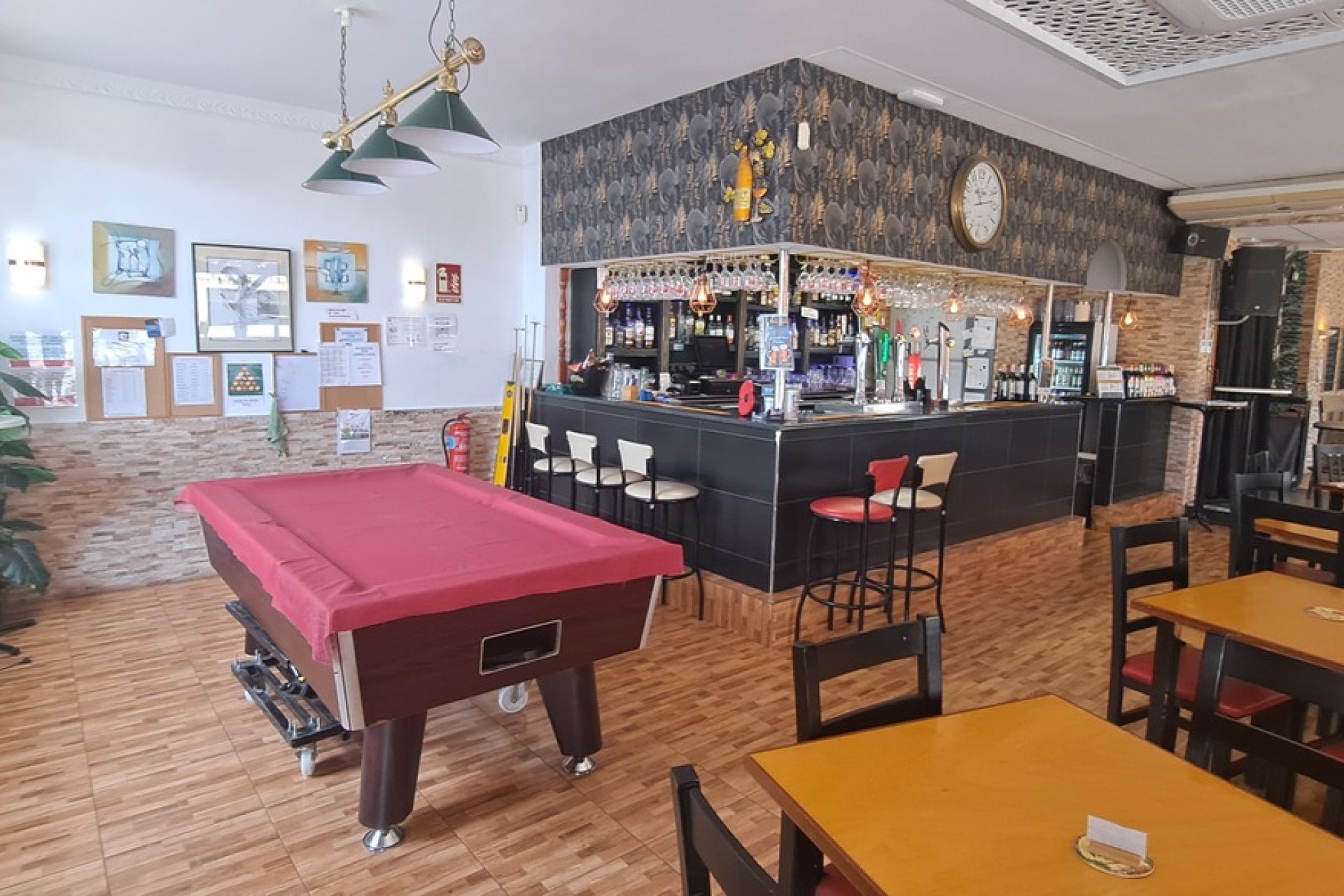 Resale - Commercial -
Villamartin - Orihuela Costa