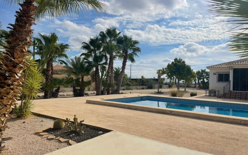 Resale - Country House -
Abanilla