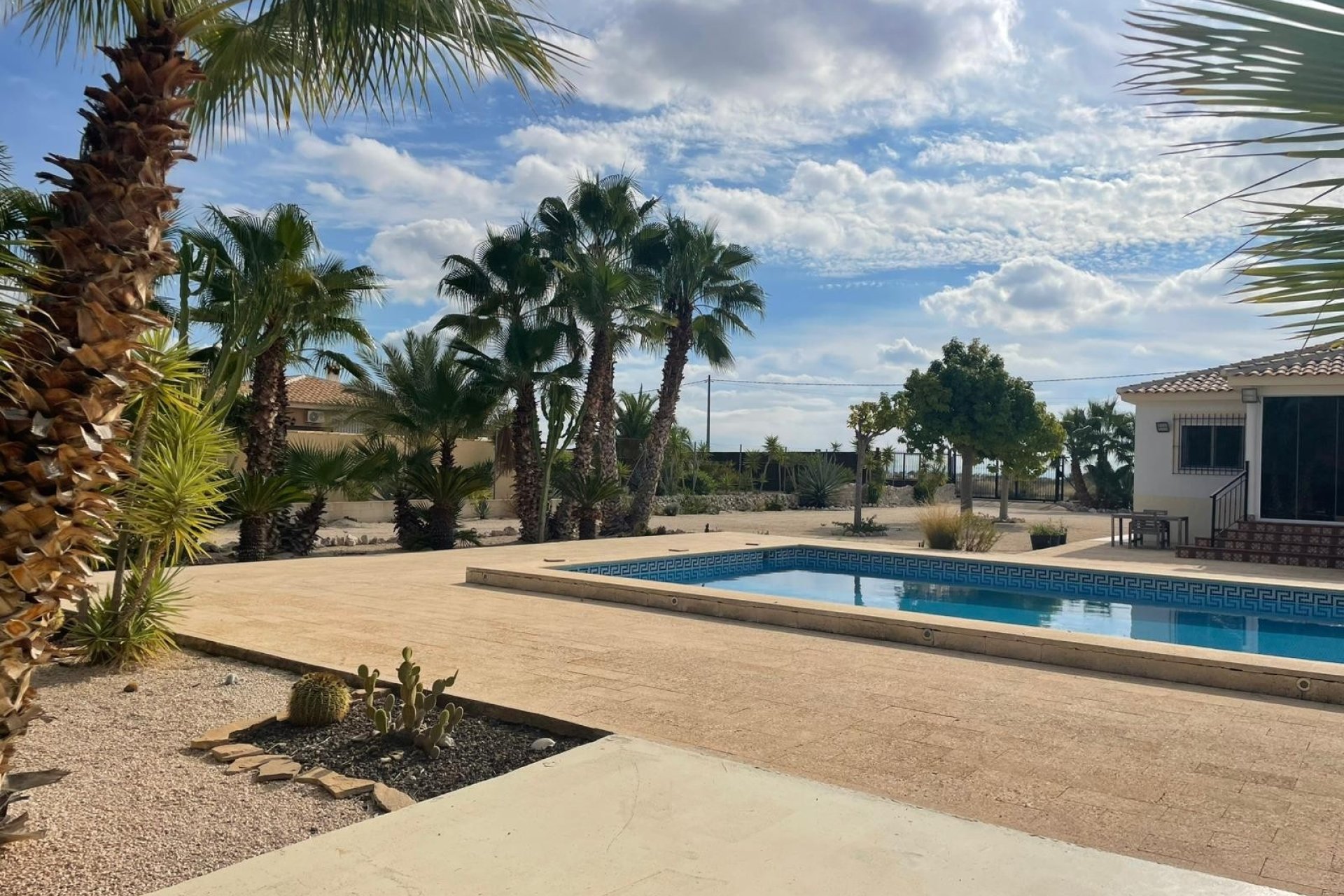 Resale - Country House -
Abanilla