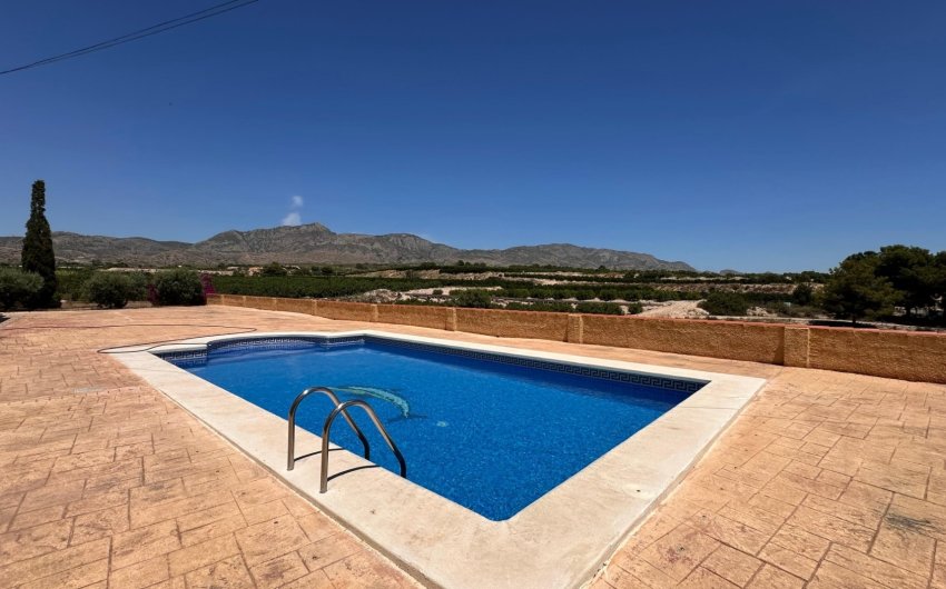 Resale - Country House -
Albatera - Albatera - Country