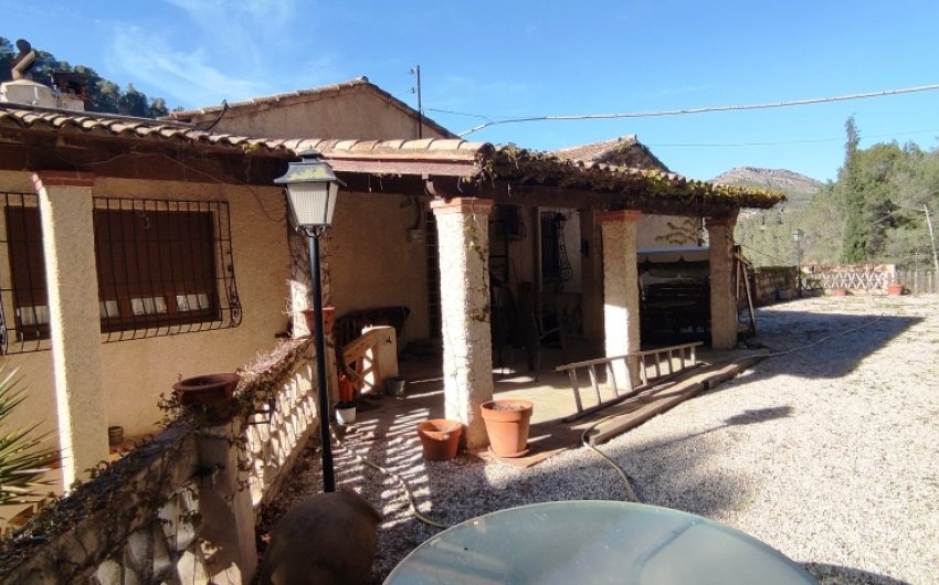Resale - Country House -
Alcoy
