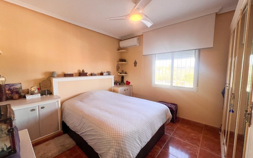 Resale - Country House -
Alicante - Moralet - Cañada del Fenollar