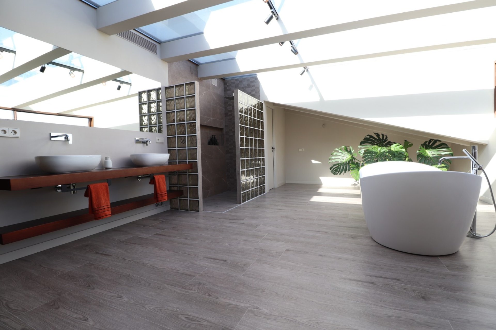 Resale - Country House -
Aspe