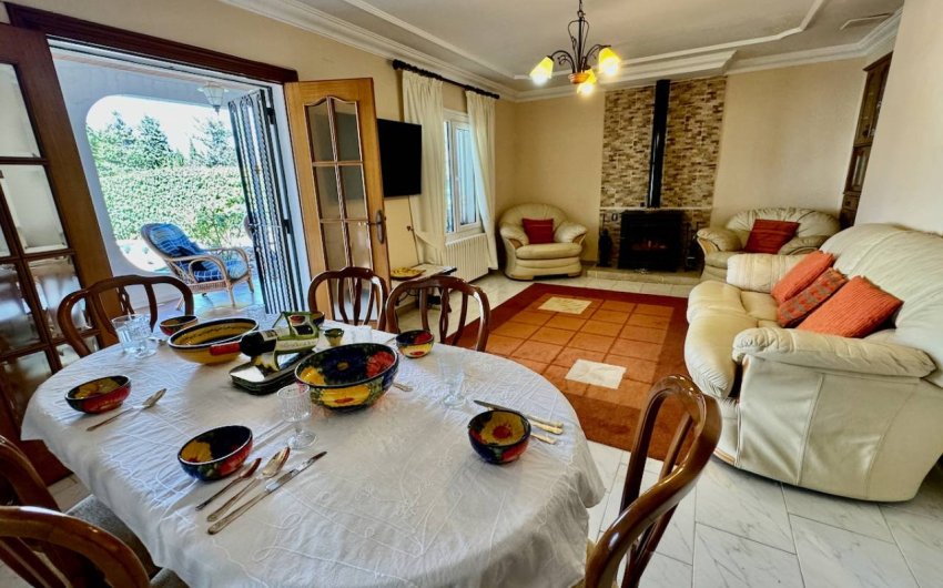 Resale - Country House -
Castalla