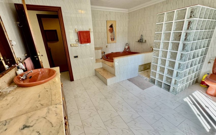 Resale - Country House -
Castalla