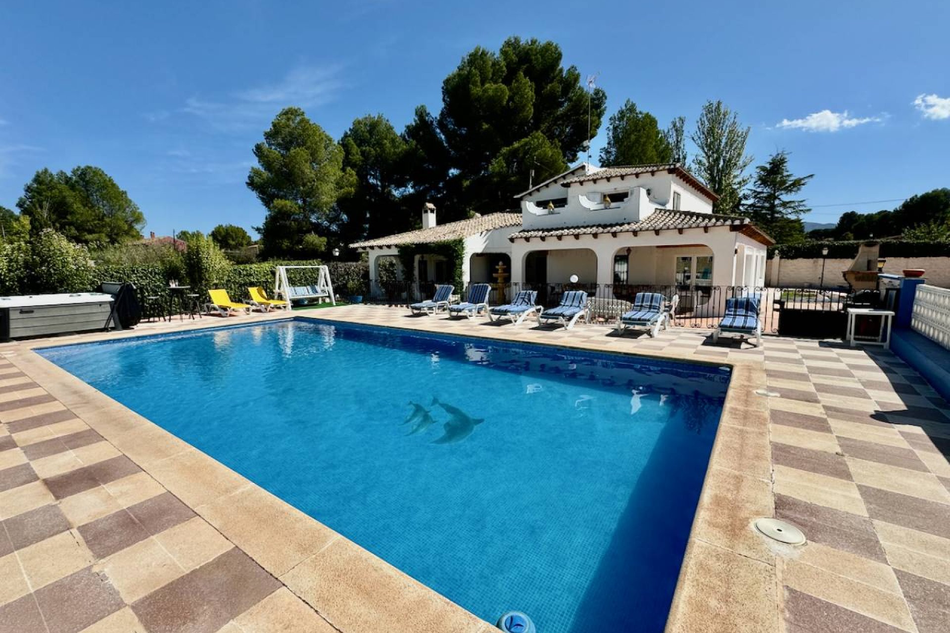 Resale - Country House -
Castalla