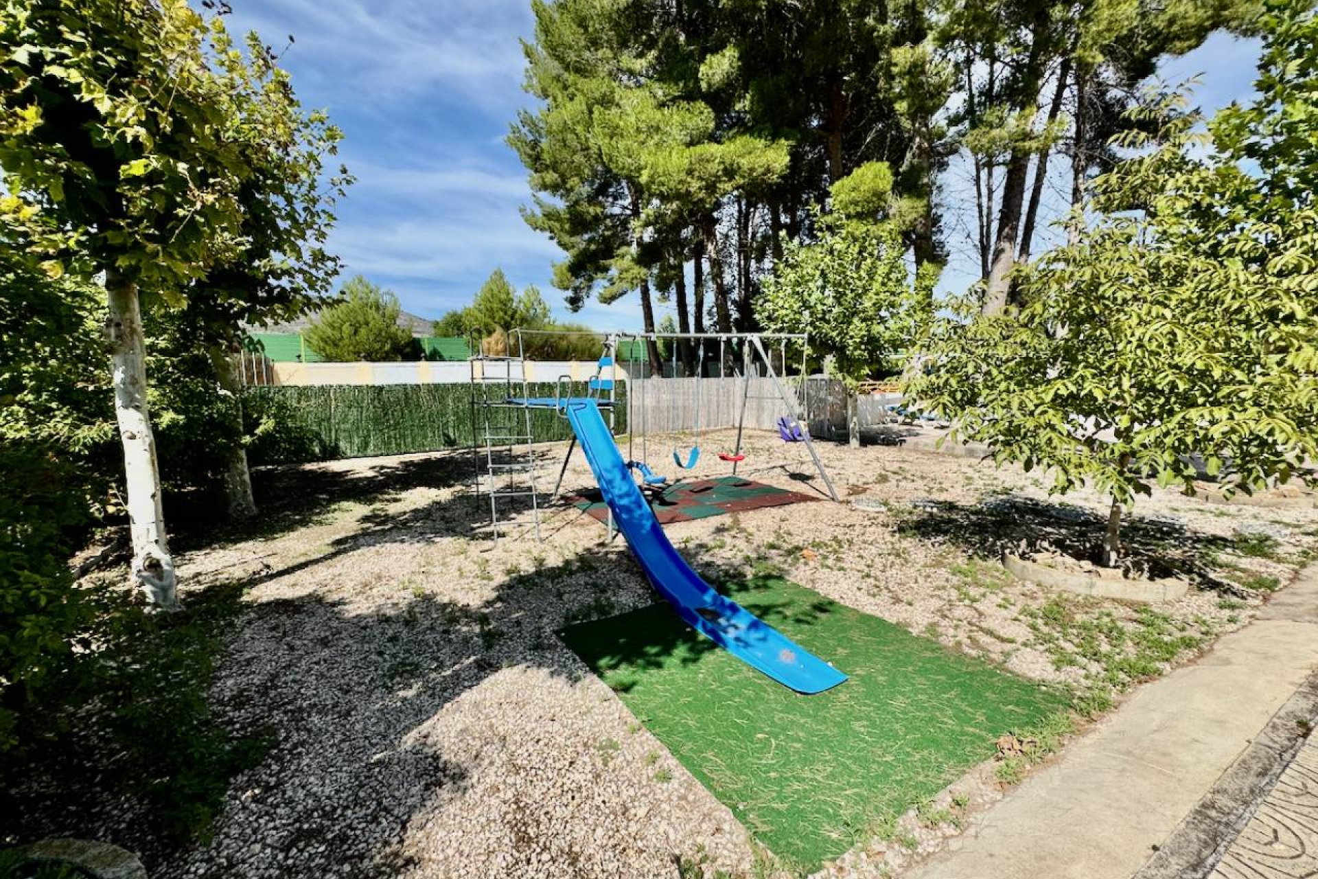 Resale - Country House -
Castalla