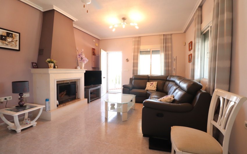 Resale - Country House -
Catral