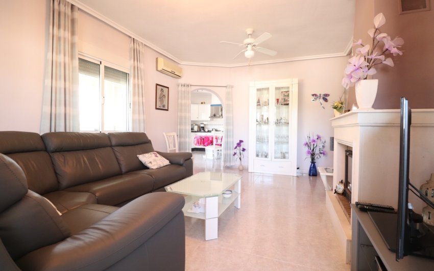 Resale - Country House -
Catral