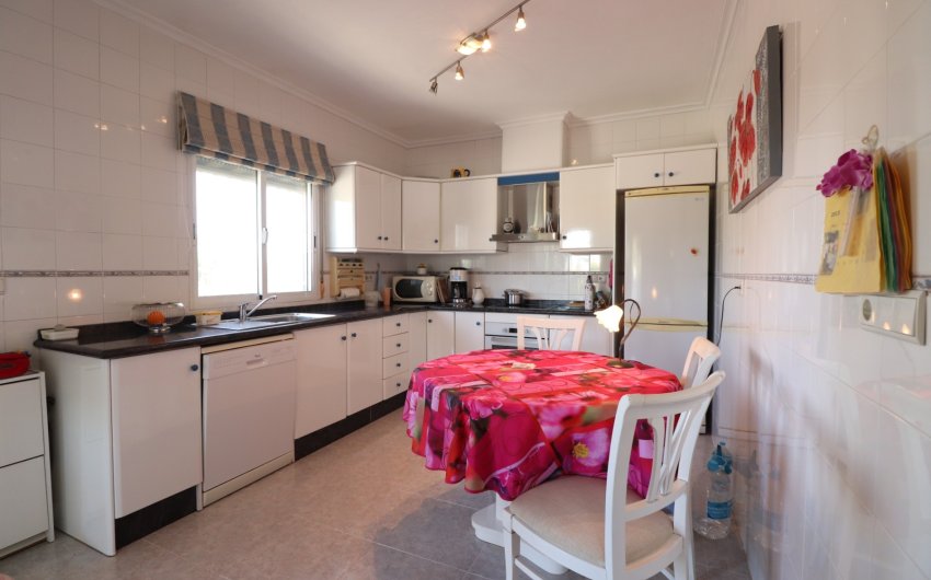 Resale - Country House -
Catral