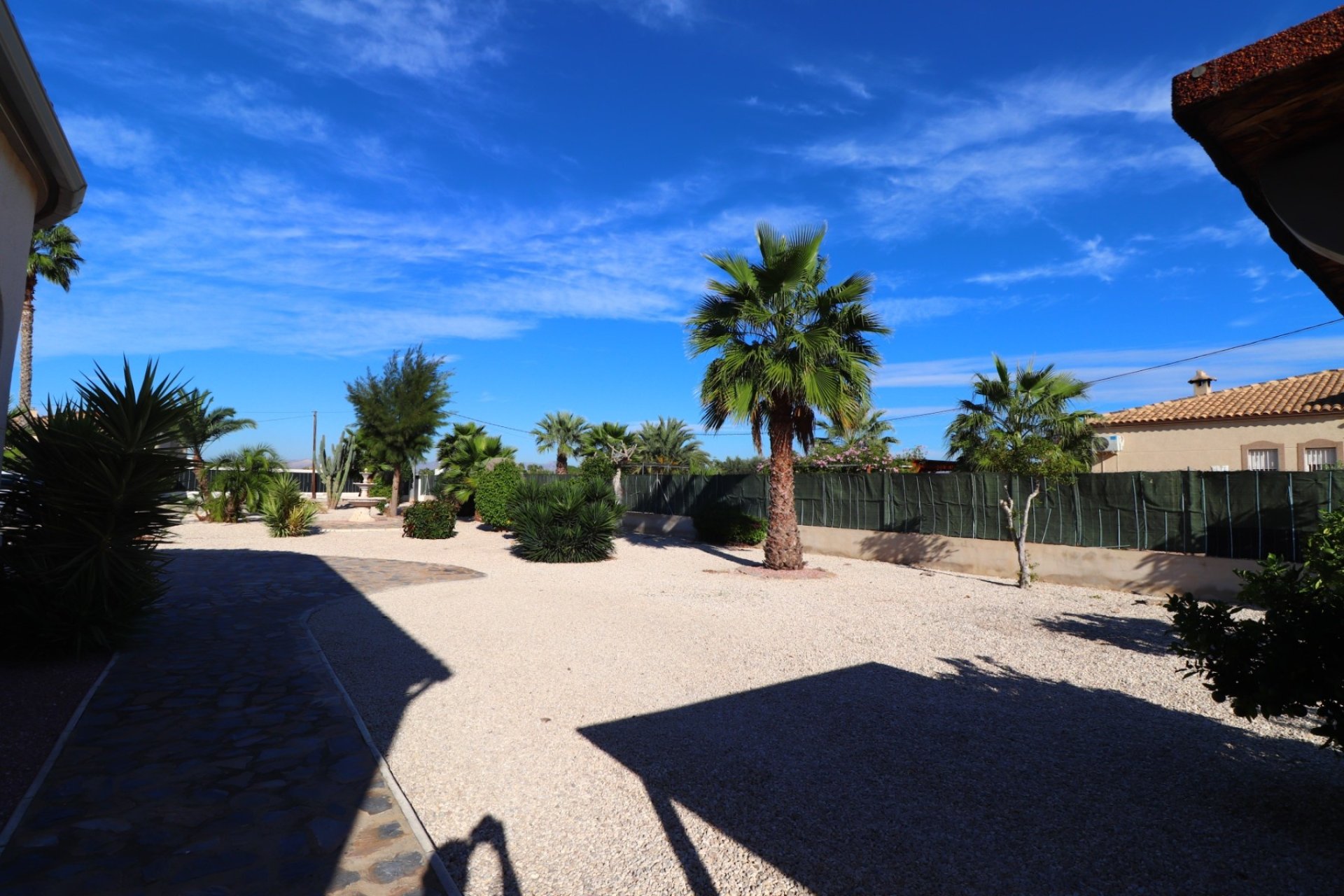 Resale - Country House -
Catral