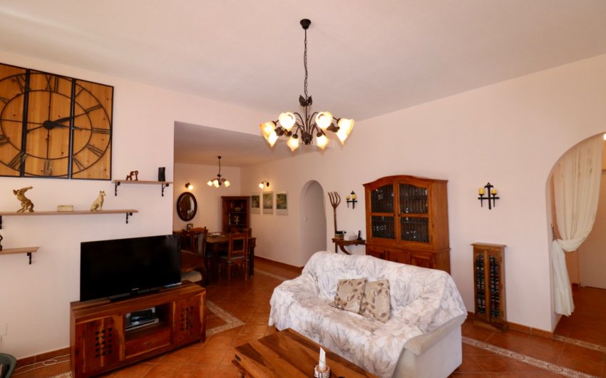 Resale - Country House -
Catral