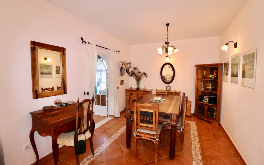 Resale - Country House -
Catral